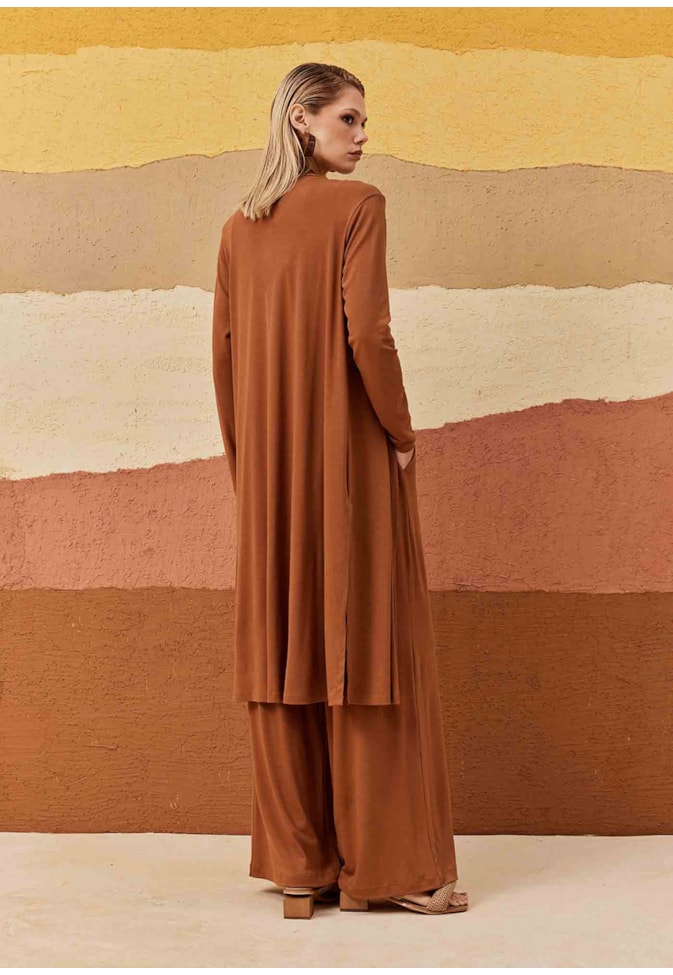 Casaco Longo com Fendas Laterais