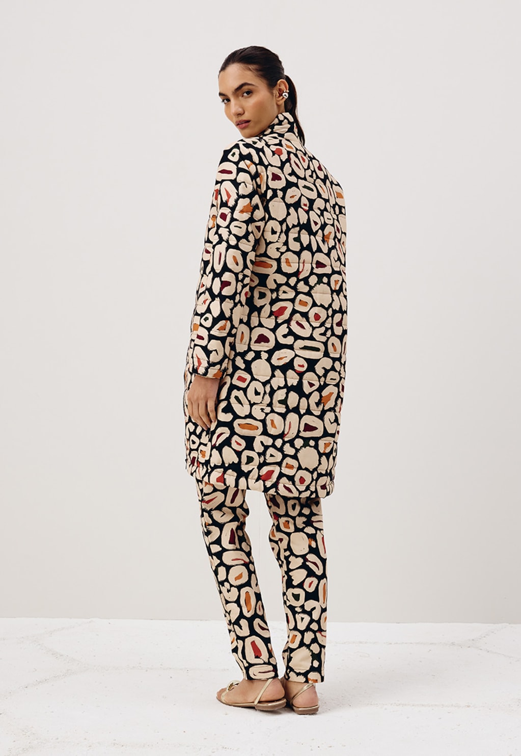 Casaco Puffer Matellassê Estampado Onza