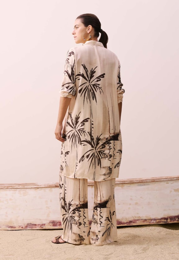 Chemise Alongada Estampada Navegar Vista Frontal