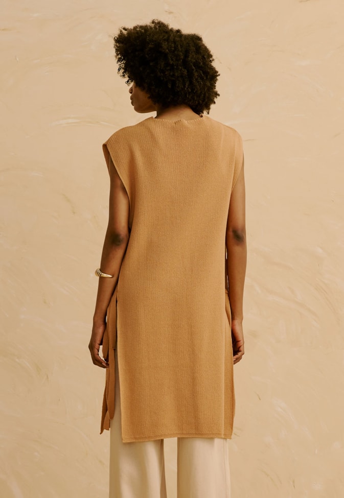 Colete Alongado com Abertura Lateral