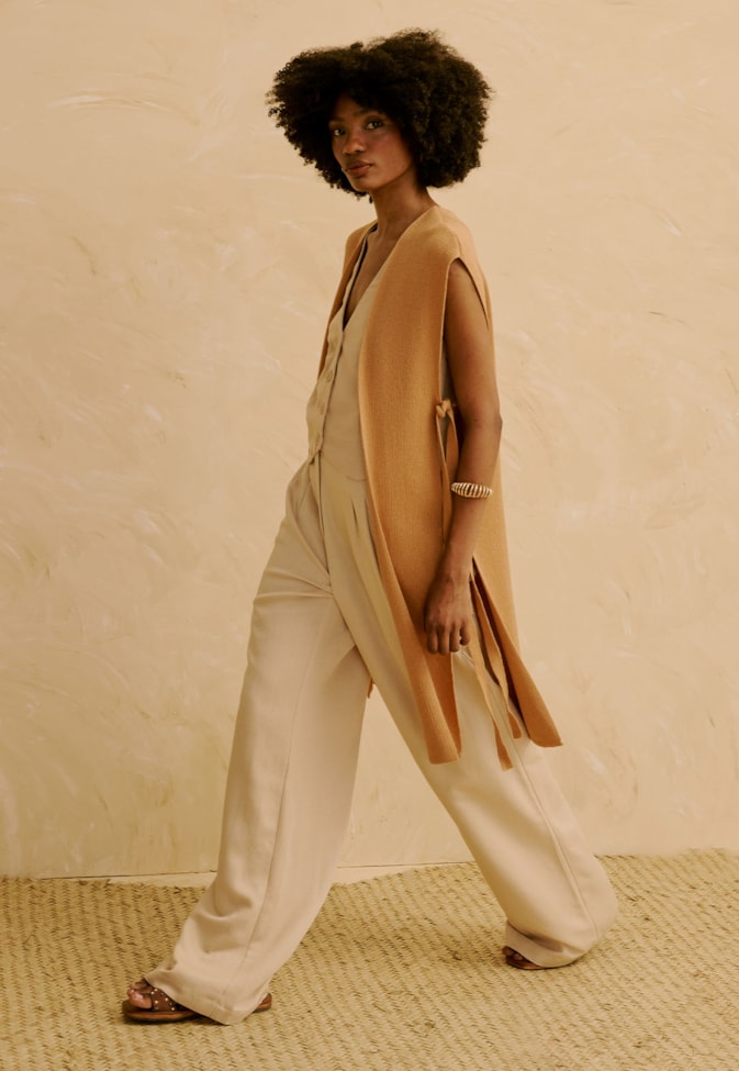 Colete Alongado com Abertura Lateral