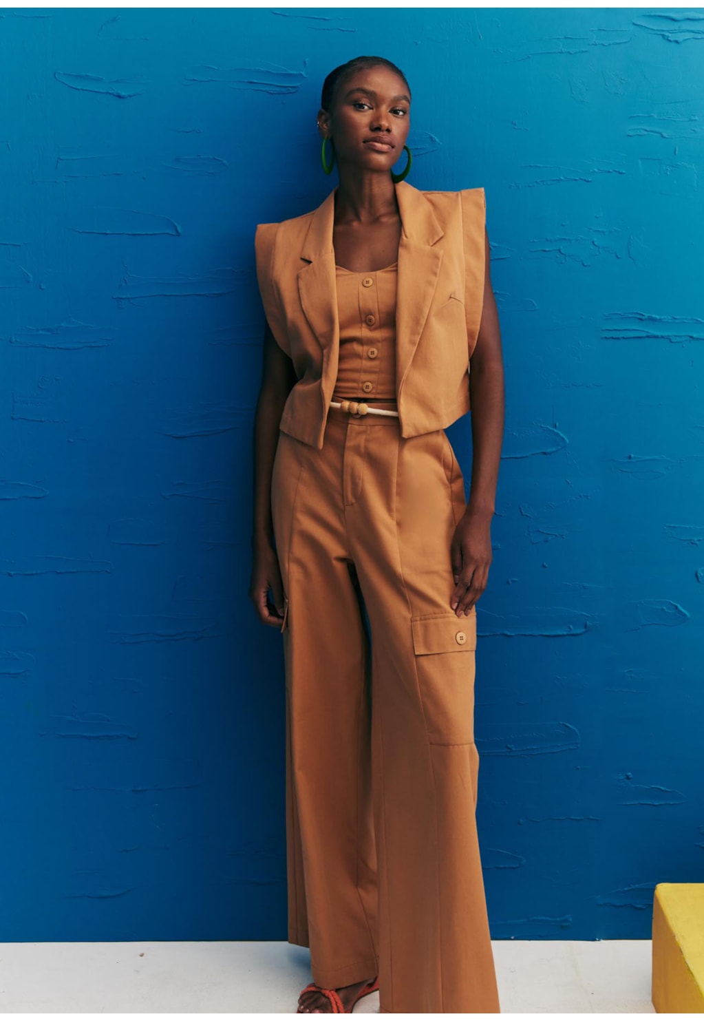 Colete Cropped Manga Muscle Tee