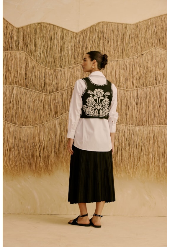 Colete Tricot Jacquard Boho Vista Traseira