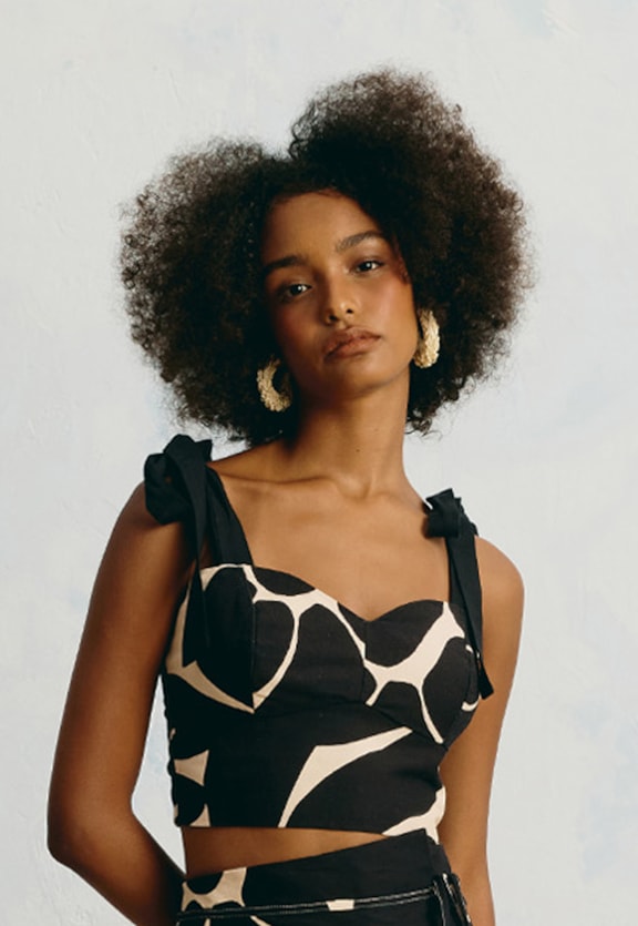 Cropped Alça Laços Estampado Aurora Floral Vista Frontal