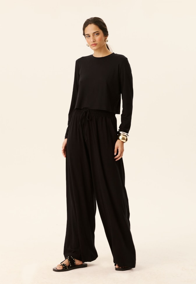 Cropped Alongada Manga Longa Lisa