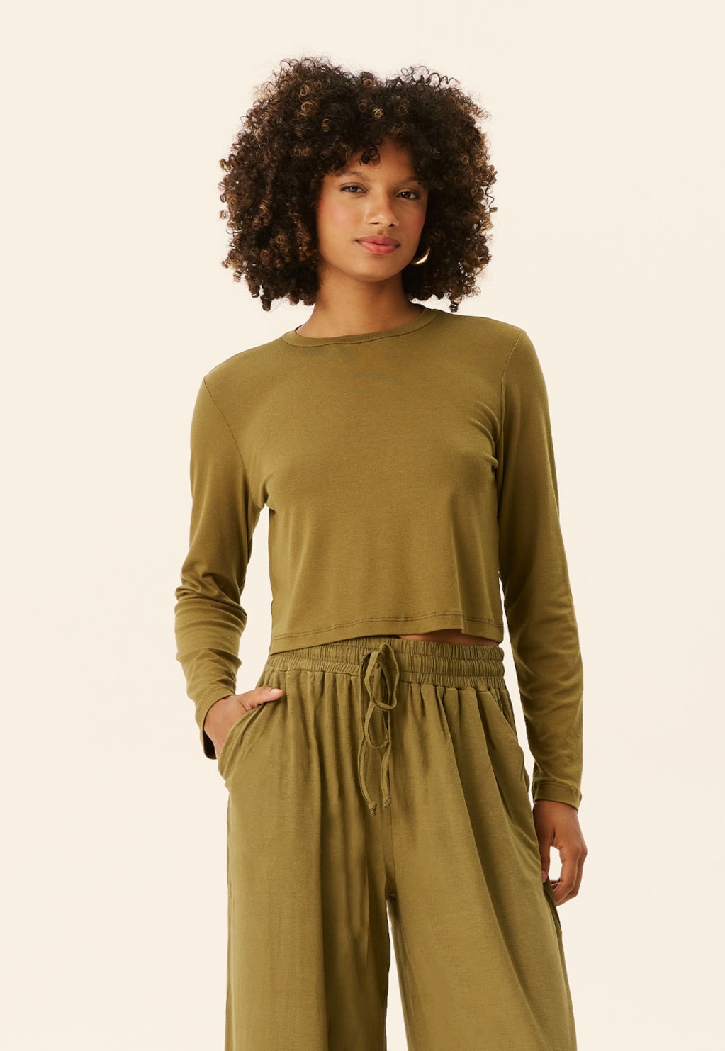 Cropped Alongada Manga Longa Lisa