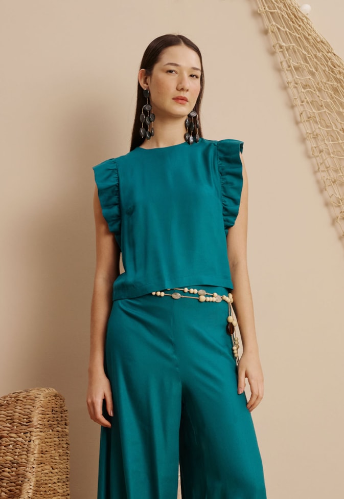 Cropped Babado Manga