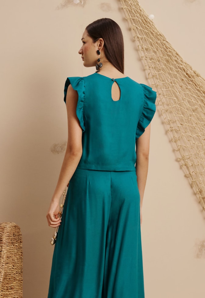 Cropped Babado Manga