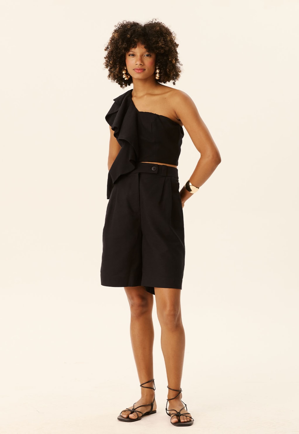 Cropped Babados Assimétricos