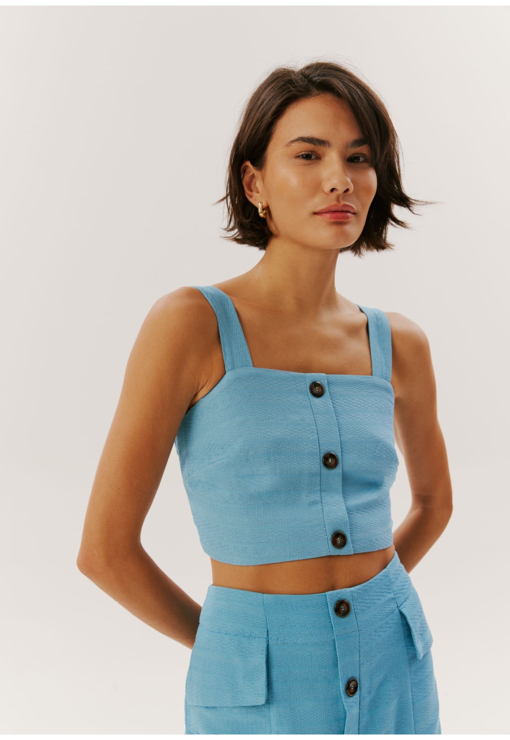 Cropped Detalhe Abotoamento Liso