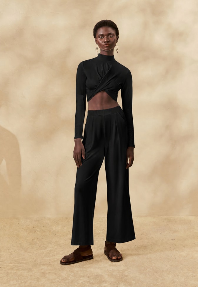 Cropped Detalhe Cruzado Manga Longa