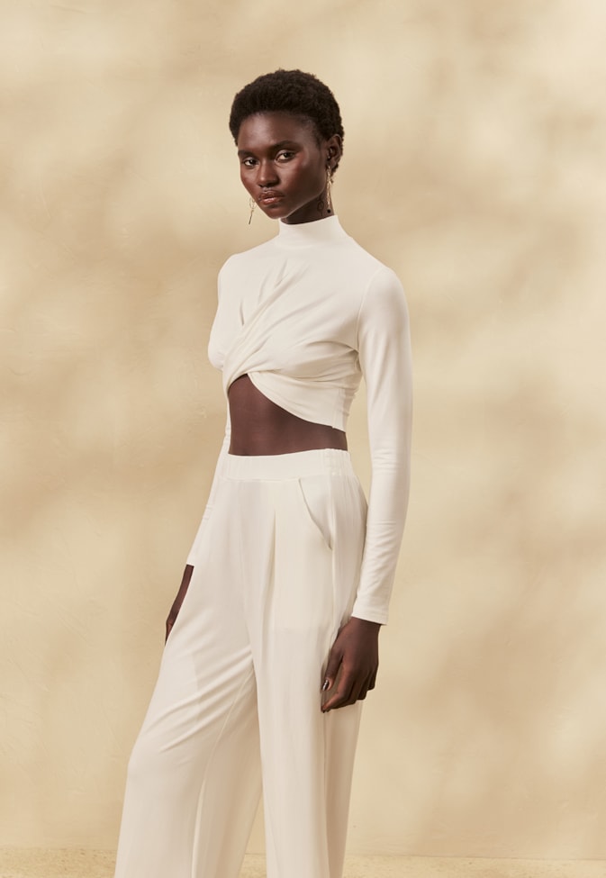 Cropped Detalhe Cruzado Manga Longa