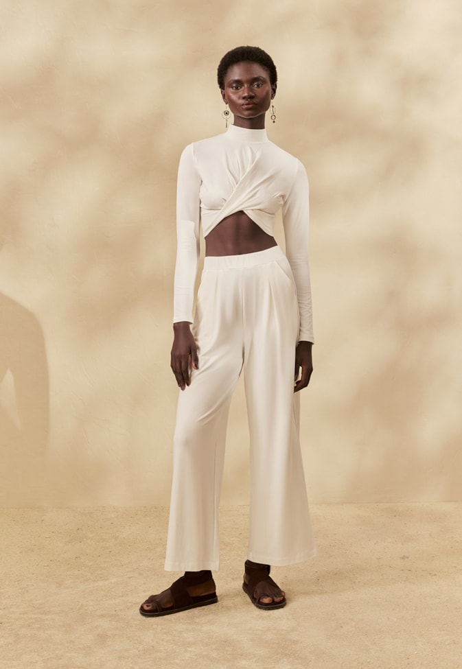 Cropped Detalhe Cruzado Manga Longa