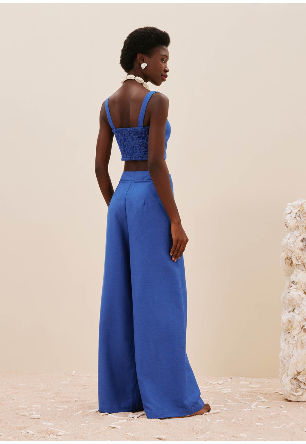 Cropped Detalhe Recortes e Pala Lastex