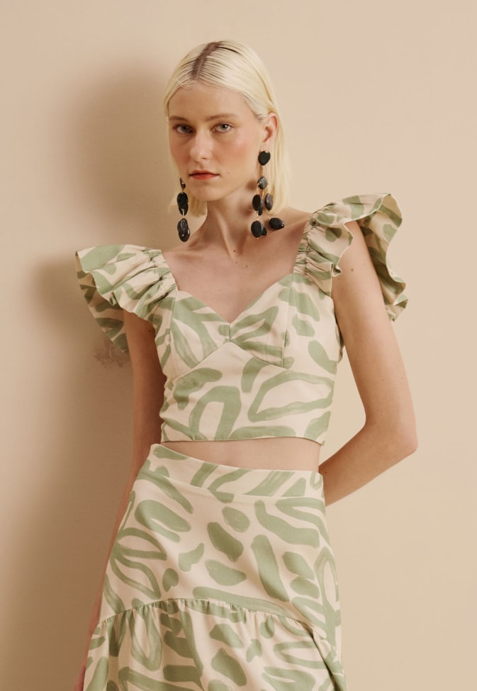 Cropped Manga Babado Estampado Jari