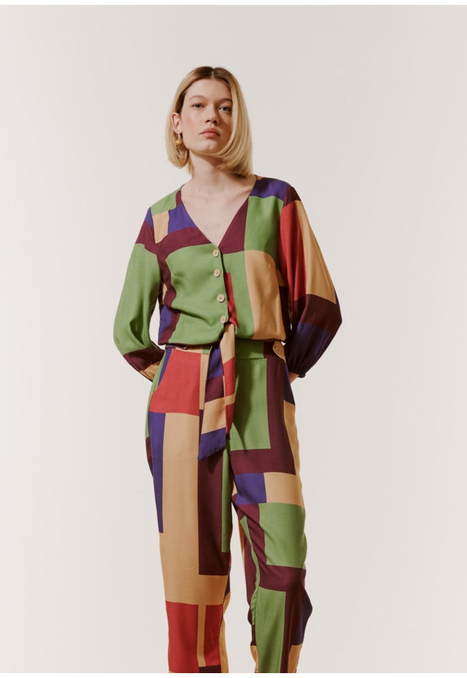 Cropped Manga Longa Estampado Chapadas