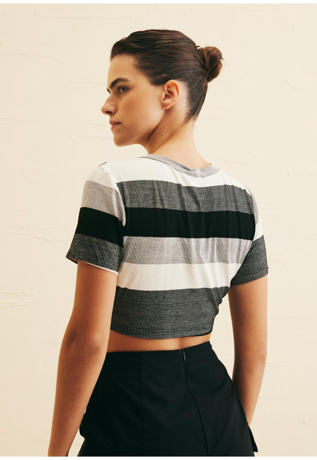 Cropped Nó Manga Curta