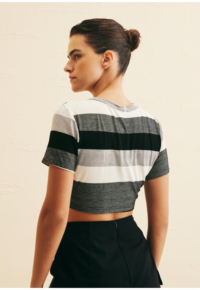 Cropped Nó Manga Curta