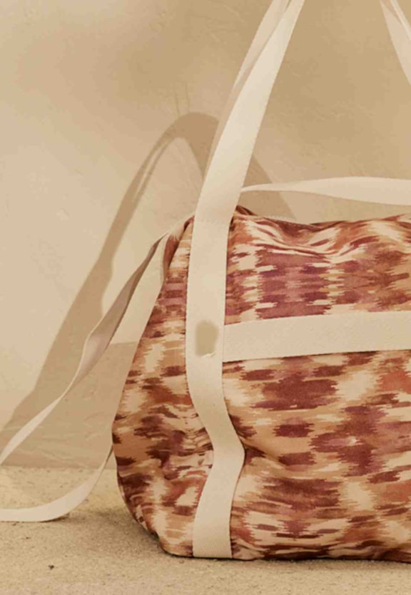 Gym Bag Estampada Niebla Vista Traseira