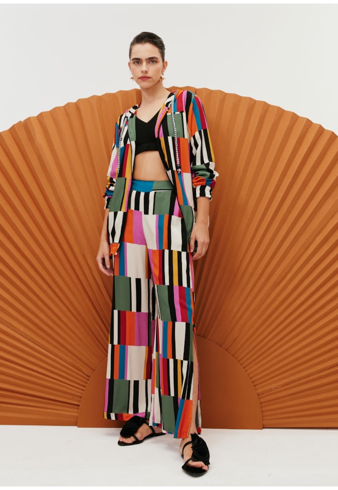 Jaqueta Capuz Estampada Frevo