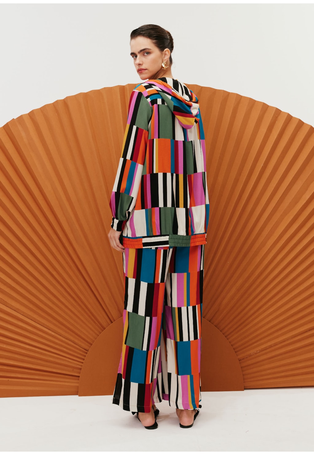 Jaqueta Capuz Estampada Frevo