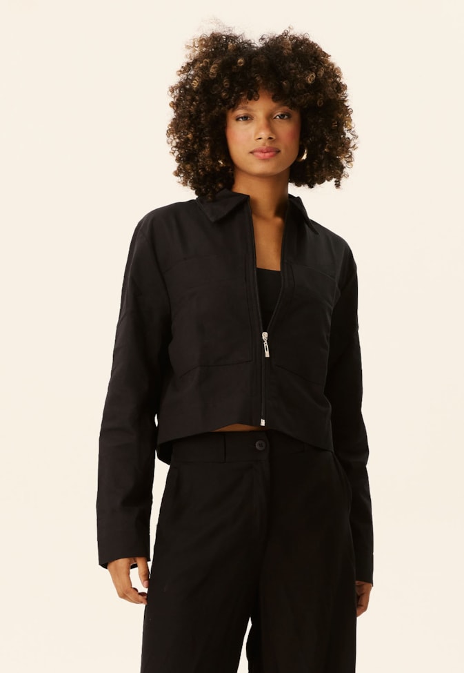 Jaqueta Cropped Bolso Frontal Chapado