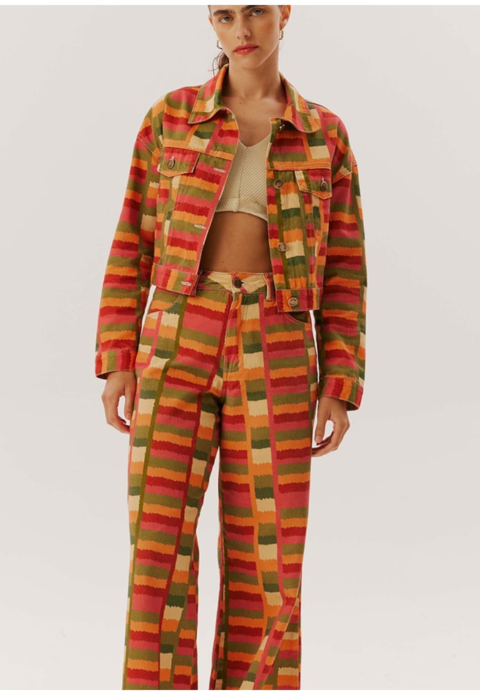 Jaqueta Cropped Sarja Estampada Ciranda