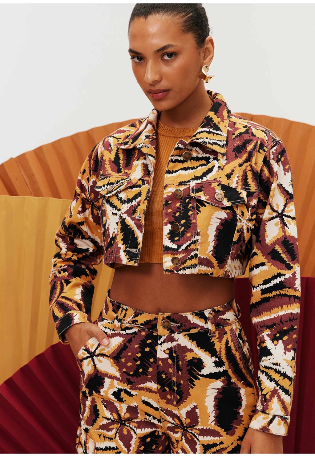 Jaqueta Cropped Sarja Lambada