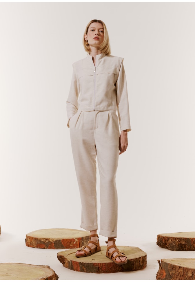 Jaqueta Detalhe Ombro