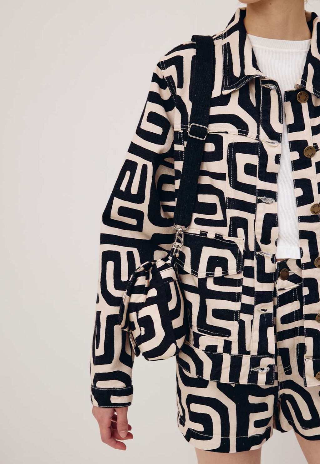 Jaqueta Sarja Estampada Yala Preto