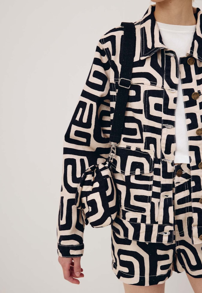 Jaqueta Sarja Estampada Yala Preto