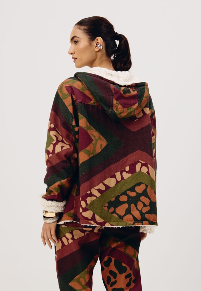 Jaqueta Sarja Sherpa Estampada Leon