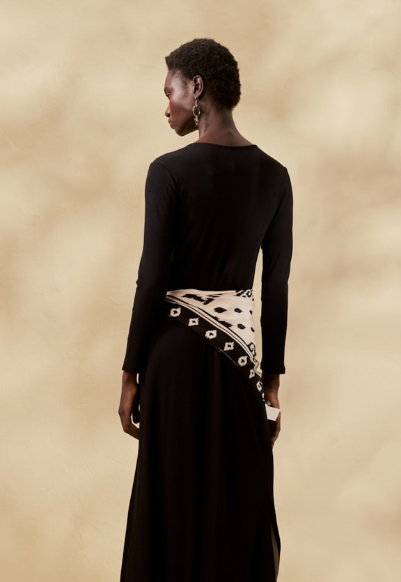 Lenço Estampado La Paccha Vista Traseira