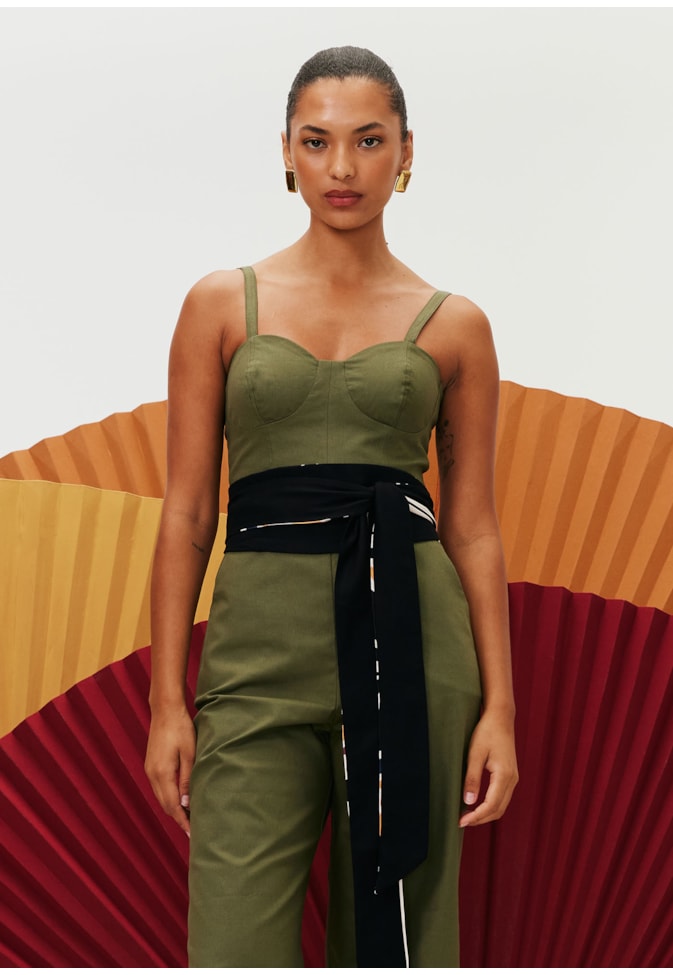 Macacão Alça Fina Recortes