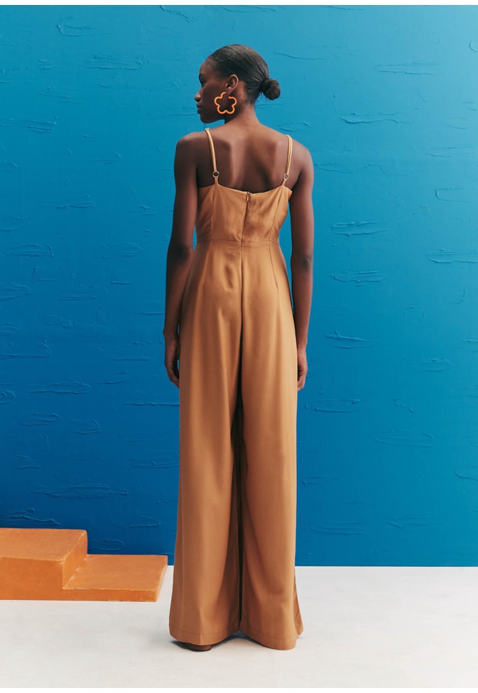 Macacão Alfaiataria Decote Blazer