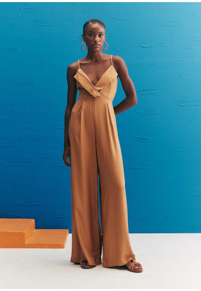 Macacão Alfaiataria Decote Blazer