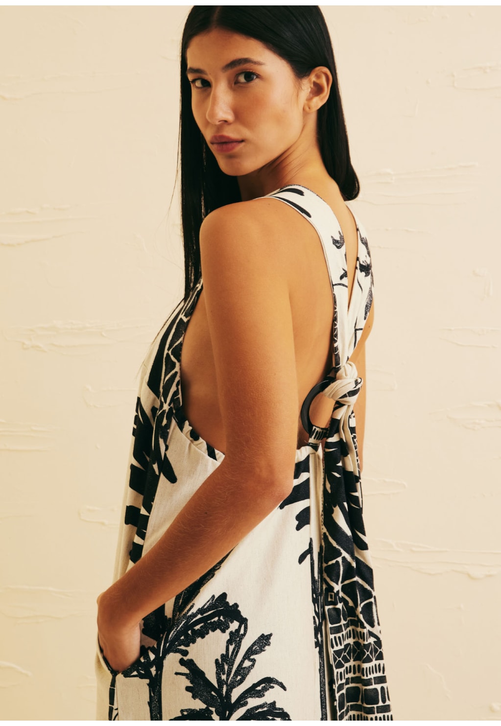 Macacão Amplo Argola Costas Estampado Rio