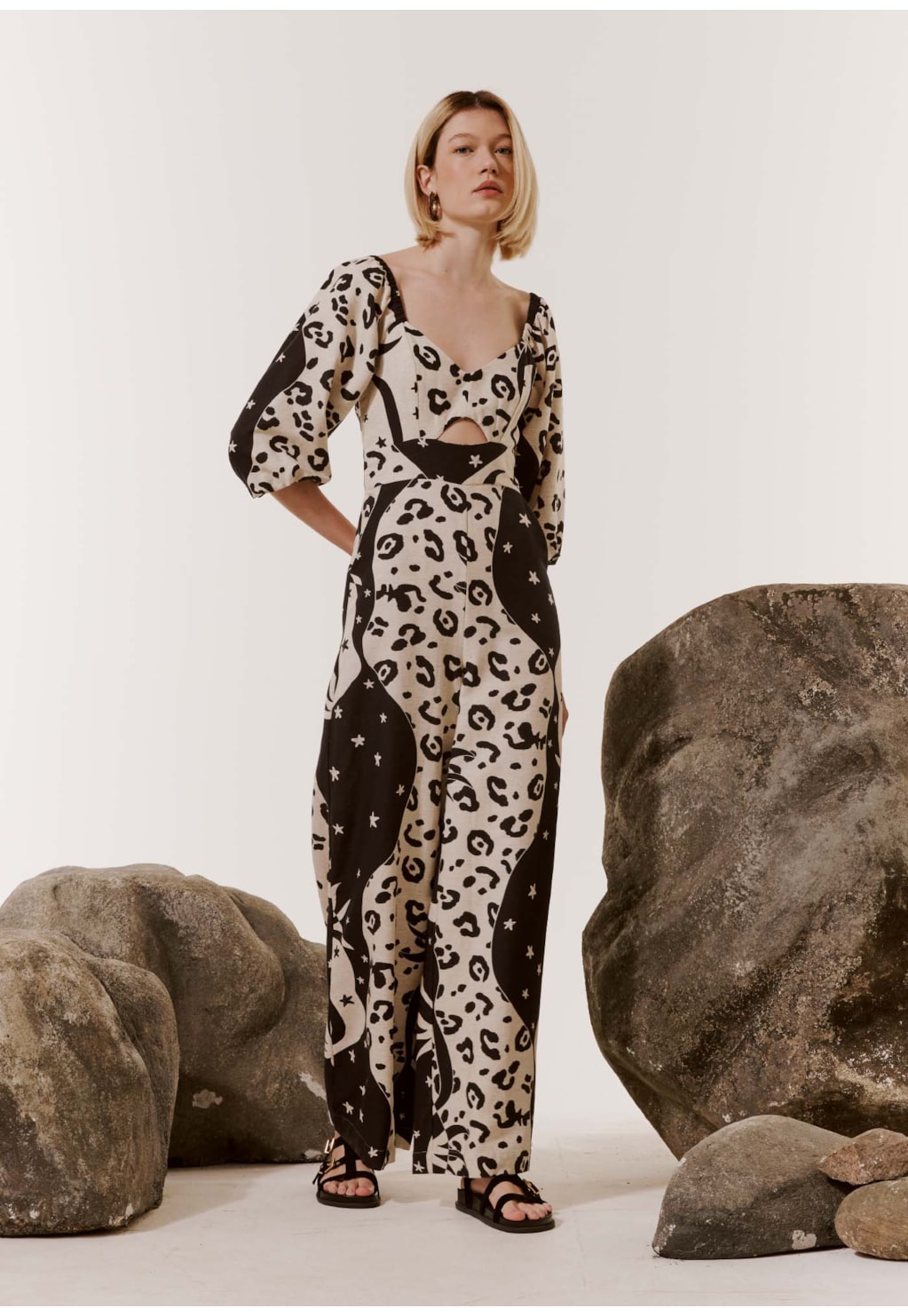 Macacão Amplo com Manga Estampado Savana