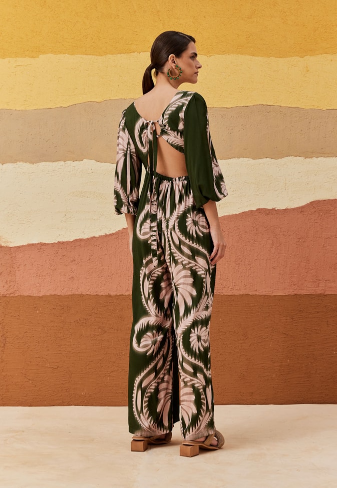 Macacão Amplo Decote Nó Estampado Tilcara