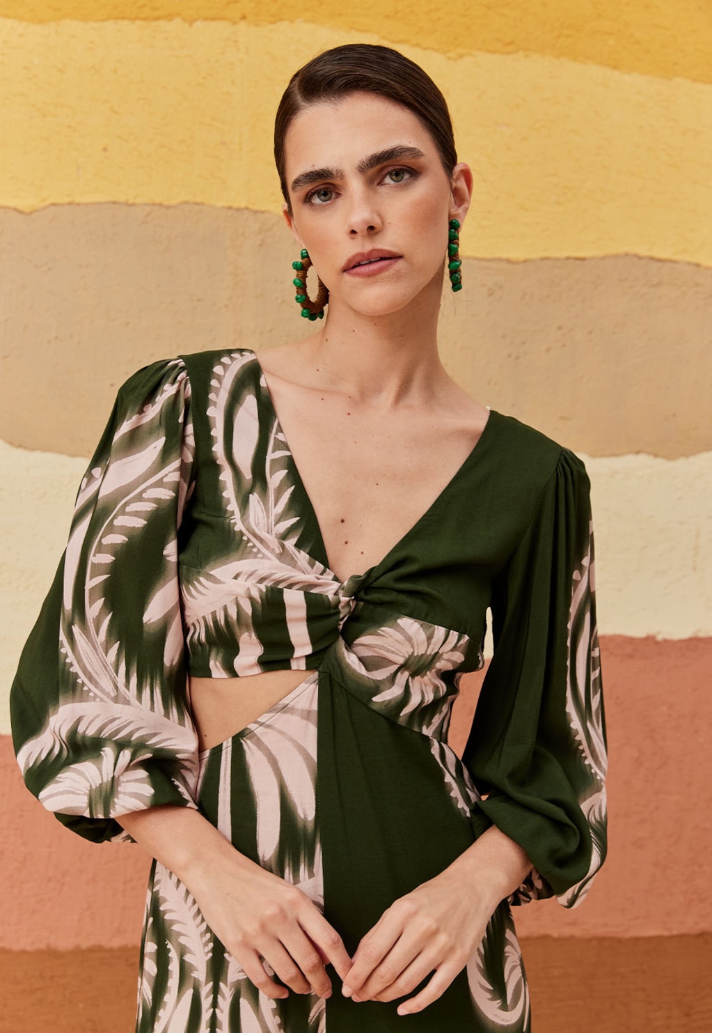 Macacão Amplo Decote Nó Estampado Tilcara