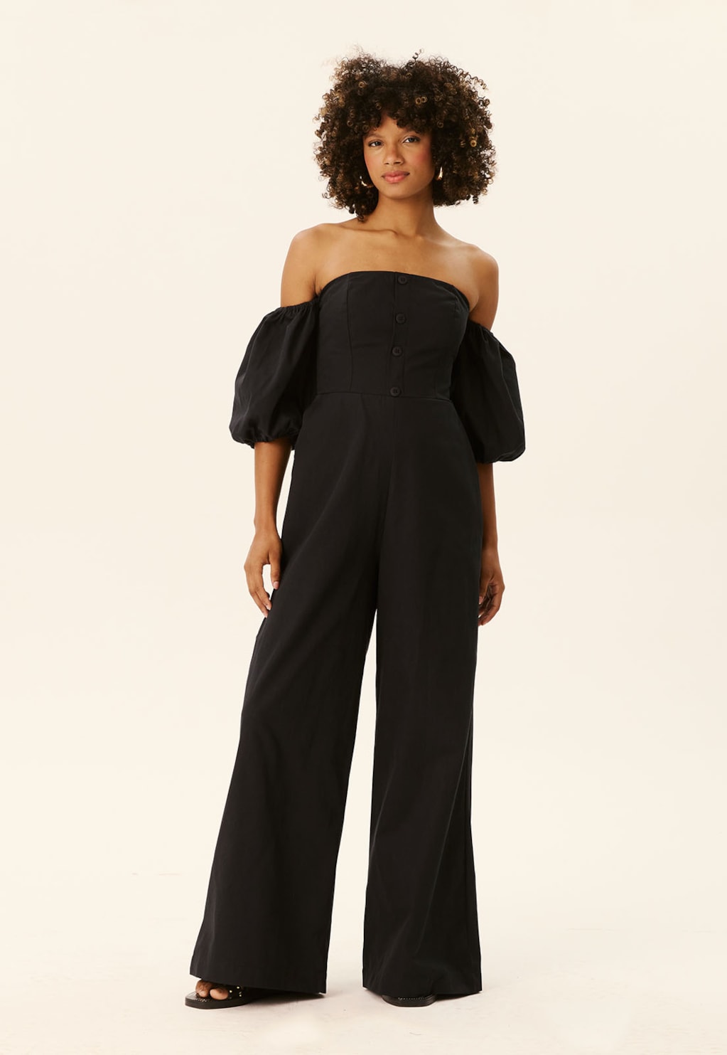 Macacão Amplo Manga Bufante