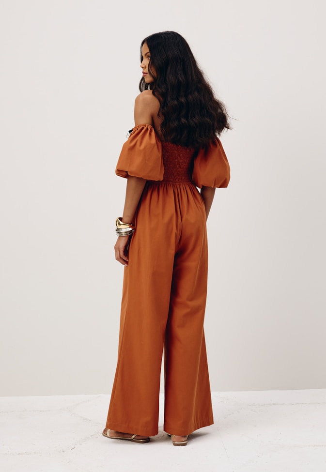 Macacão Amplo Manga Bufante