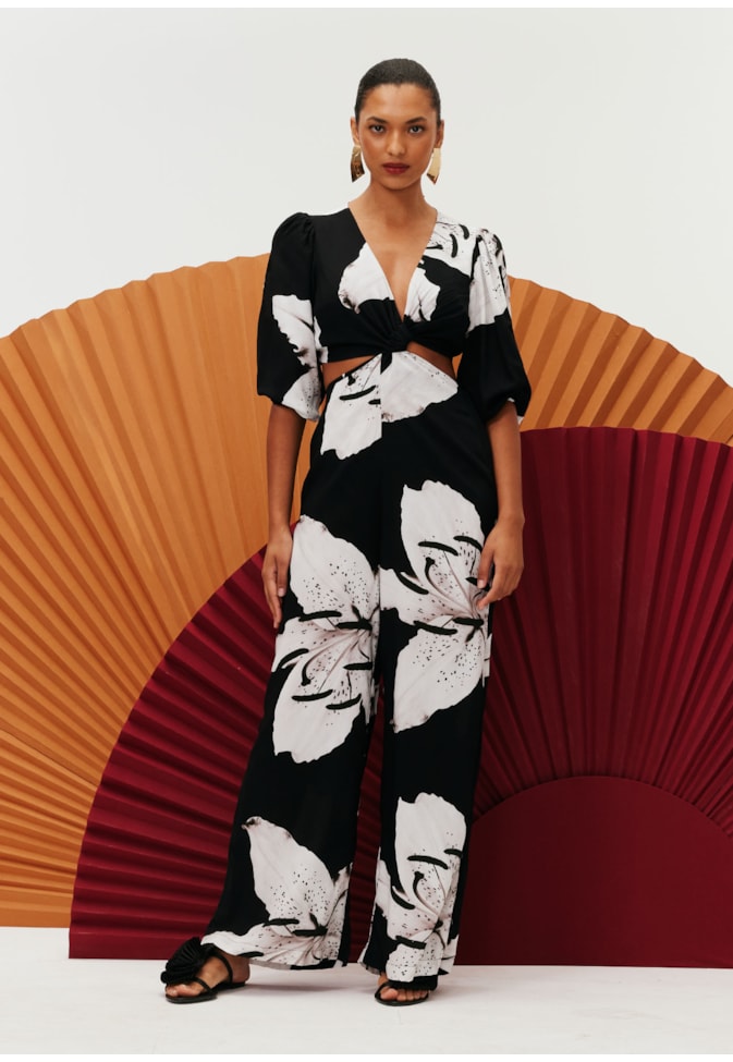 Macacão Amplo Torção Estampado Tango