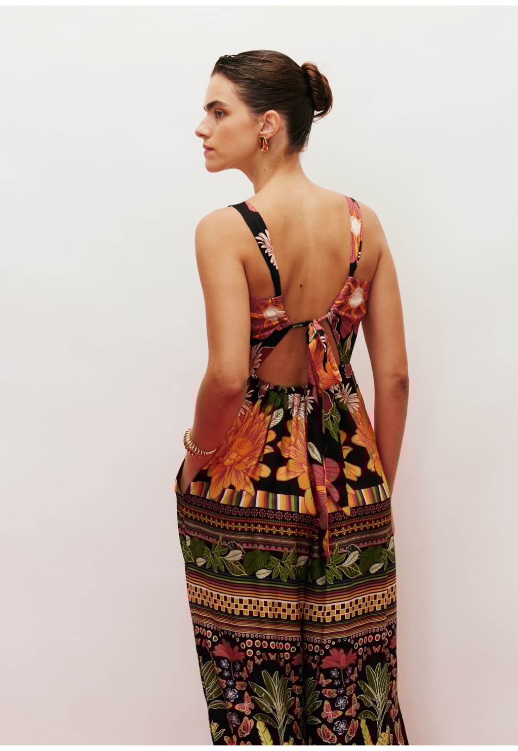 Macacão Amplo Túnel Costas Estampado Gafieira