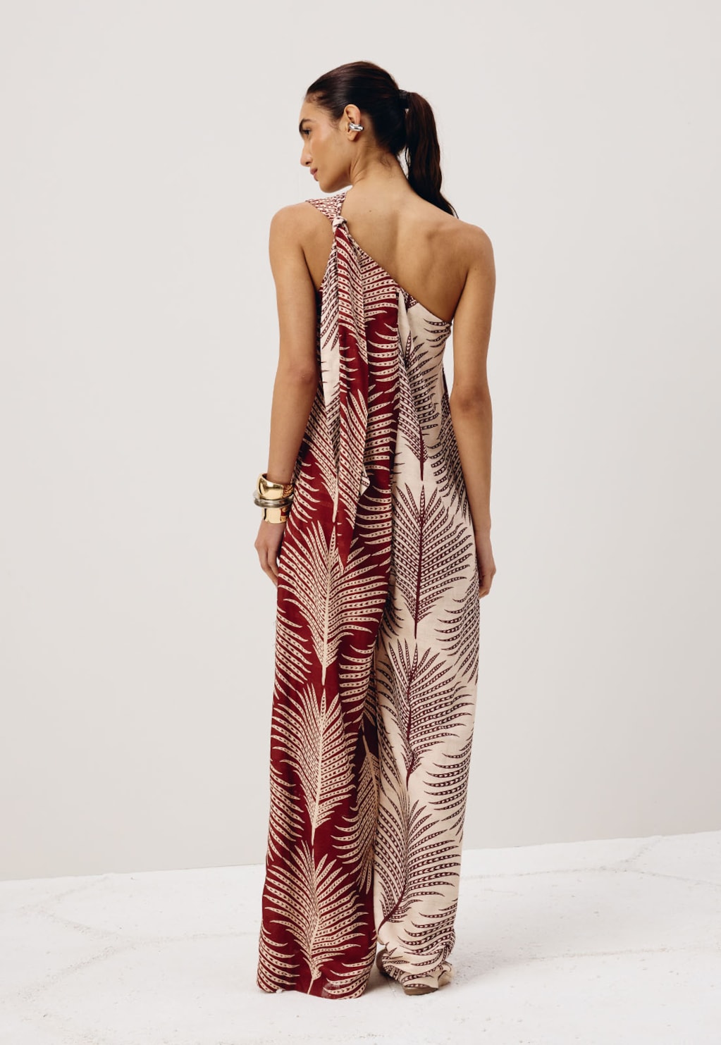 Macacão Bicolor Estampado Palmas