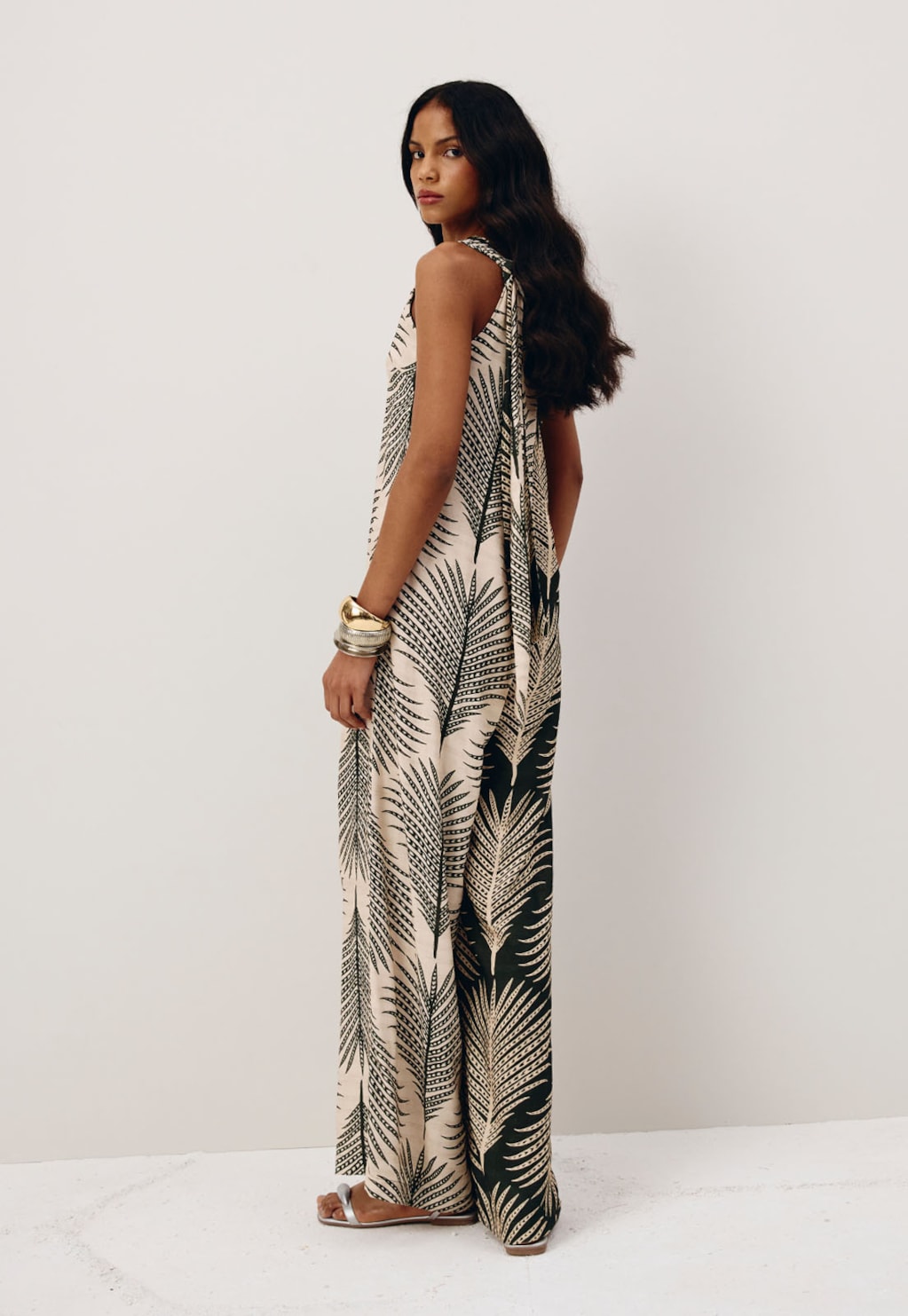 Macacão Bicolor Estampado Palmas