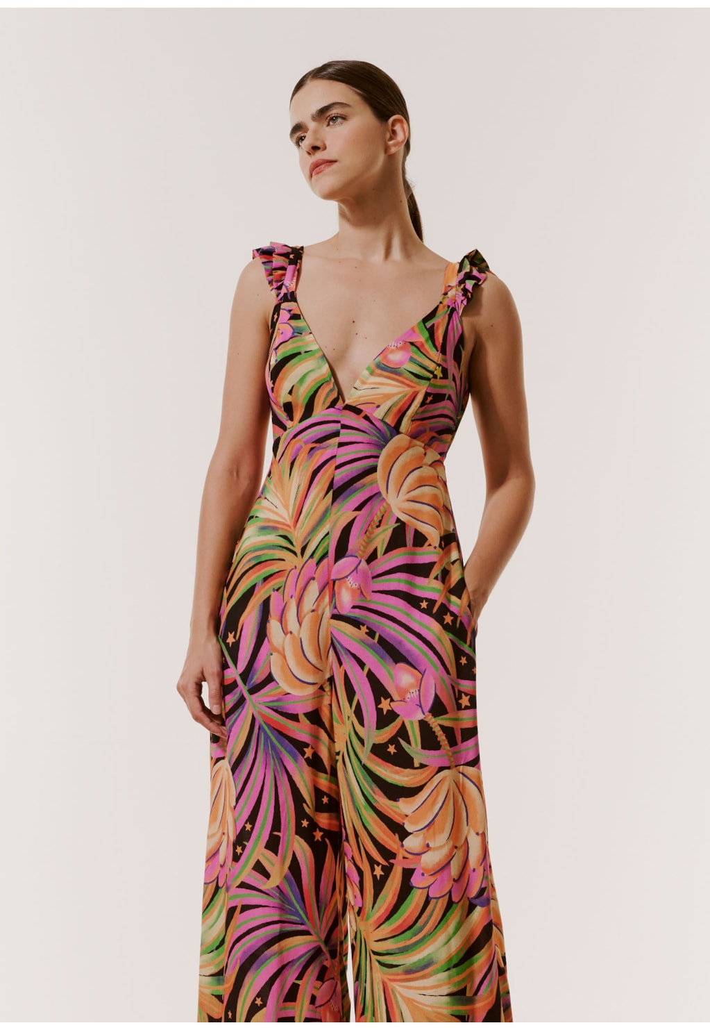 Macacão com Babadinho na Alça Estampado Lobeira