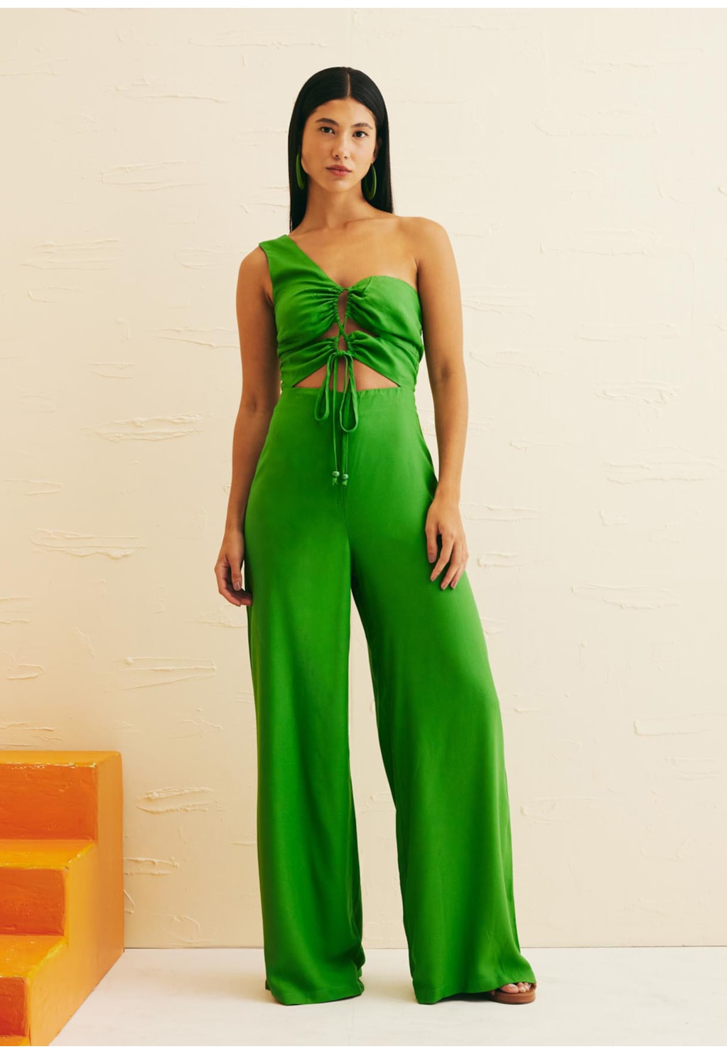 Macacão Decote Túnel