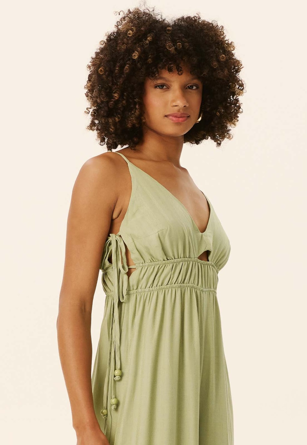 Macacão Decote V Túnel 