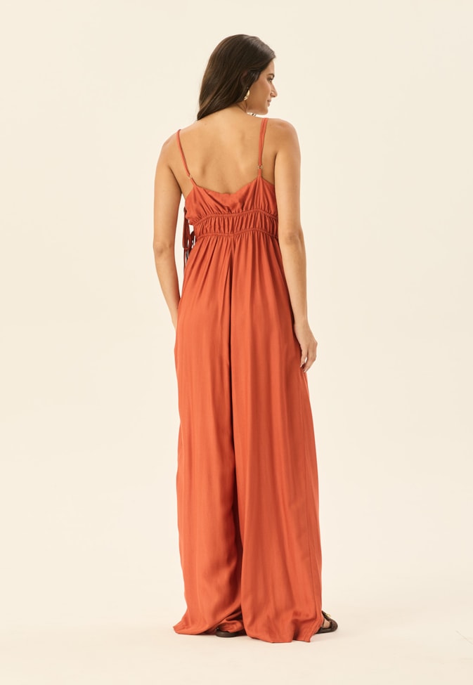 Macacão Decote V Túnel 